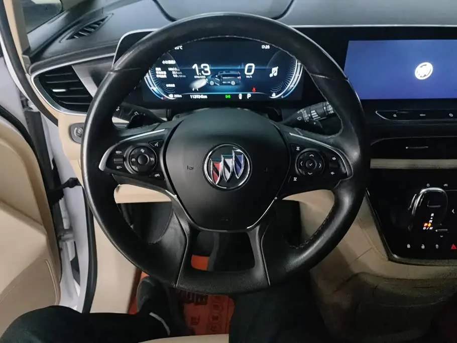 Buick GL8 2021 — Photo 15/16