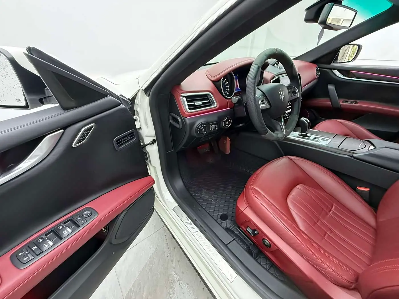 Maserati Ghibli 2016 — Şəkil 11/16
