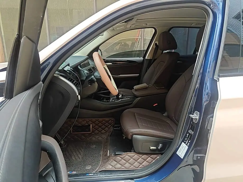 BMW X3 2019 — Photo 15/20