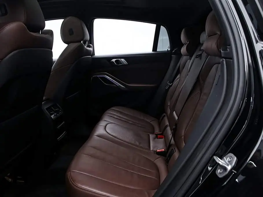 BMW X6 2023 — Photo 14/17