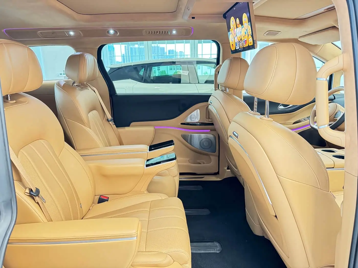 Voyah Auto Voyah Dreamer 2025 — Photo 4/10