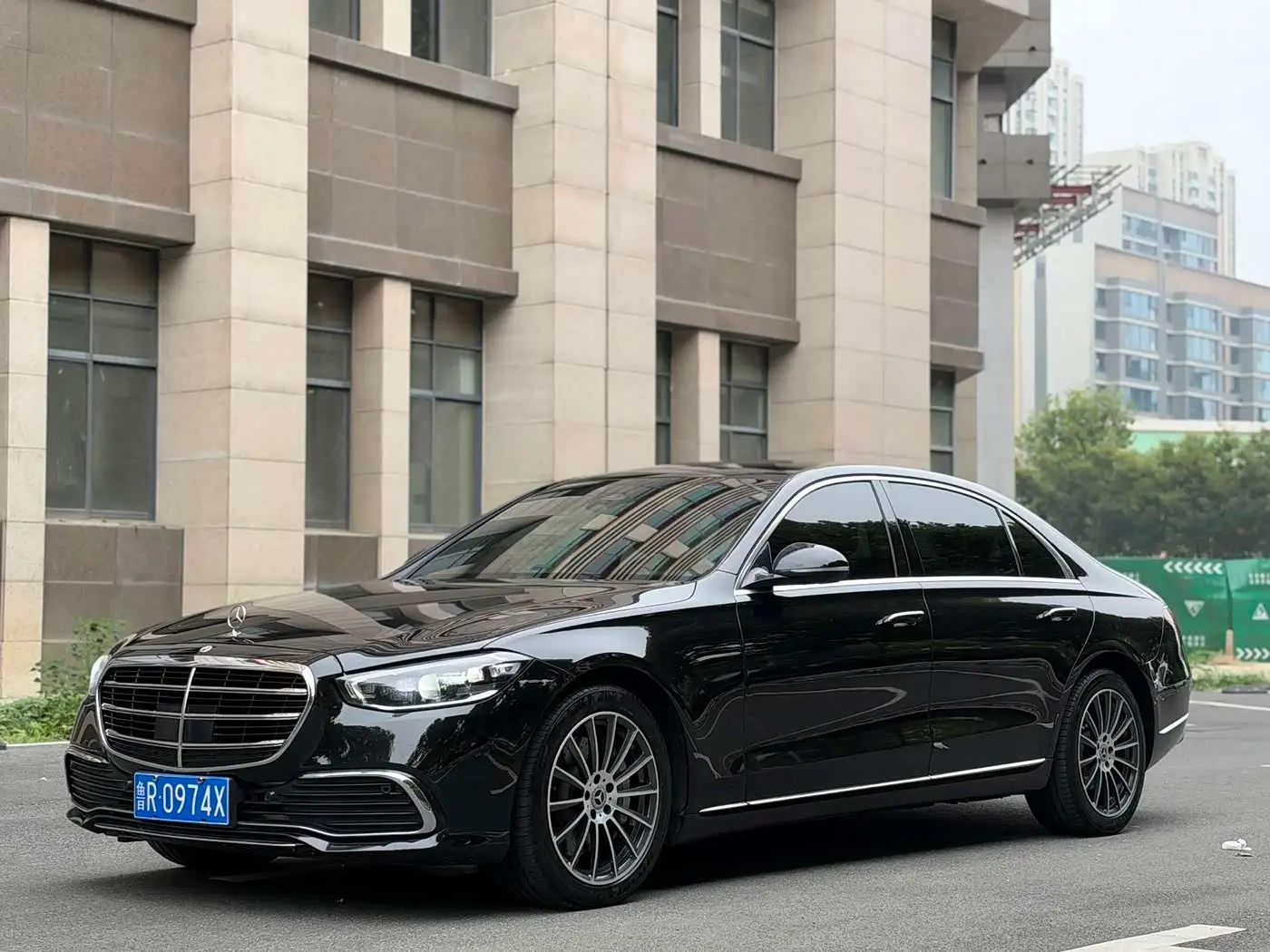 Mercedes-Benz S-Class 2023 — Şəkil 1/9