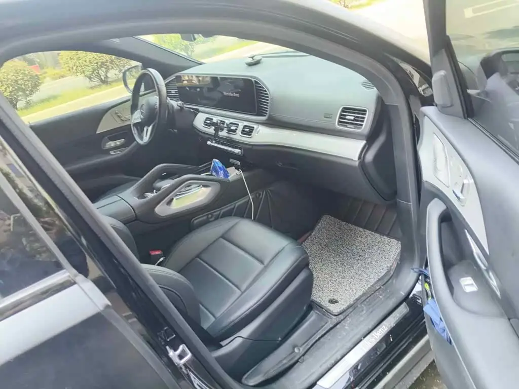 Mercedes-Benz GLE 2021 — Photo 13/13