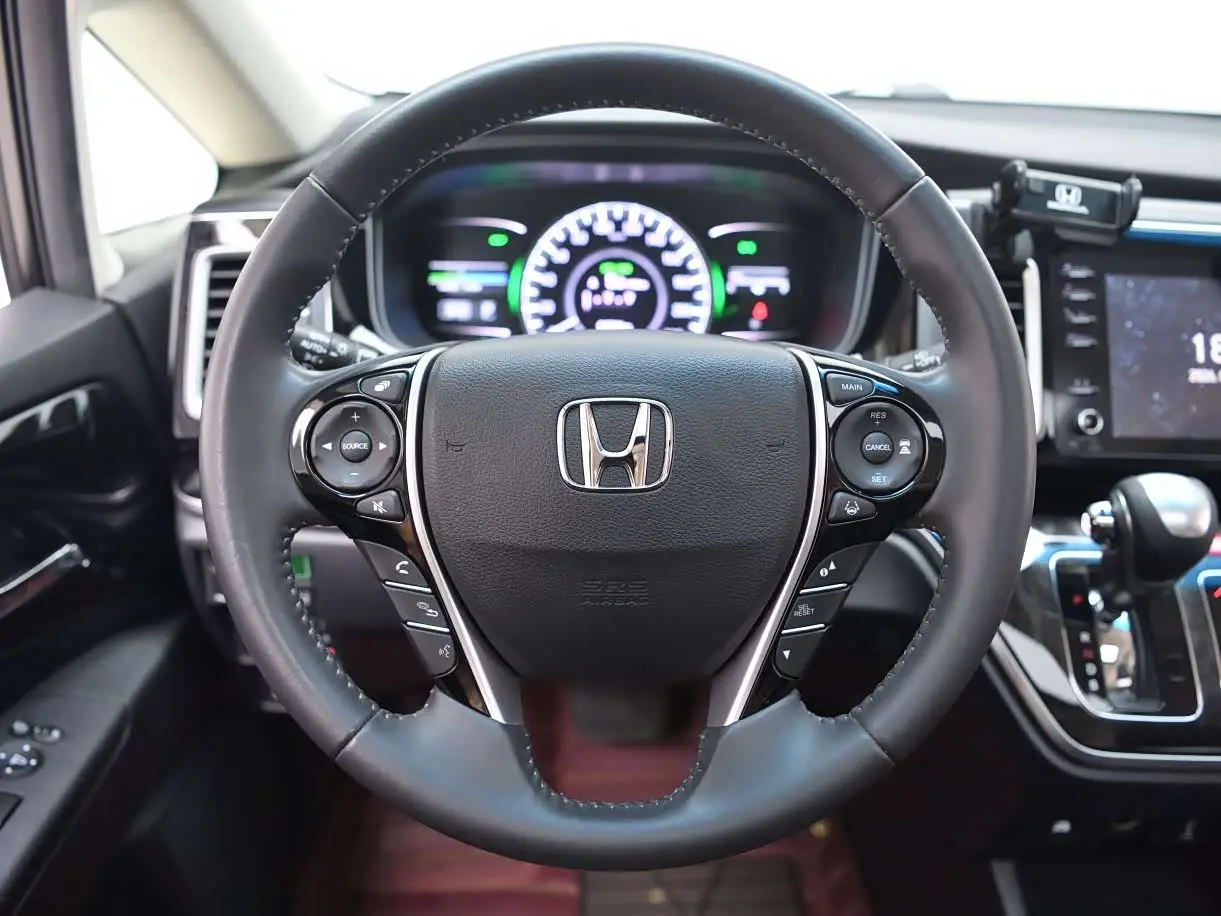 Honda Elysion 2021 — Фото 11/13