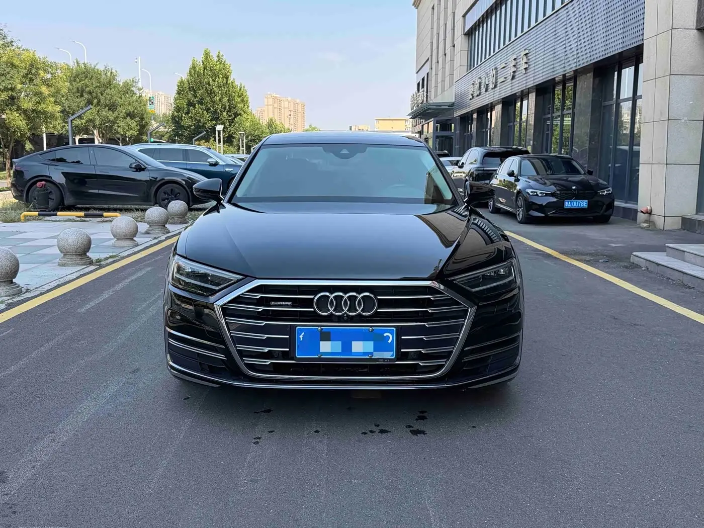 Audi A8 2019 — Photo 2/9