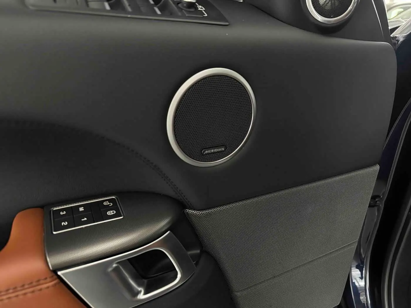 Land Rover Range Rover Sport 2016 — Şəkil 16/20
