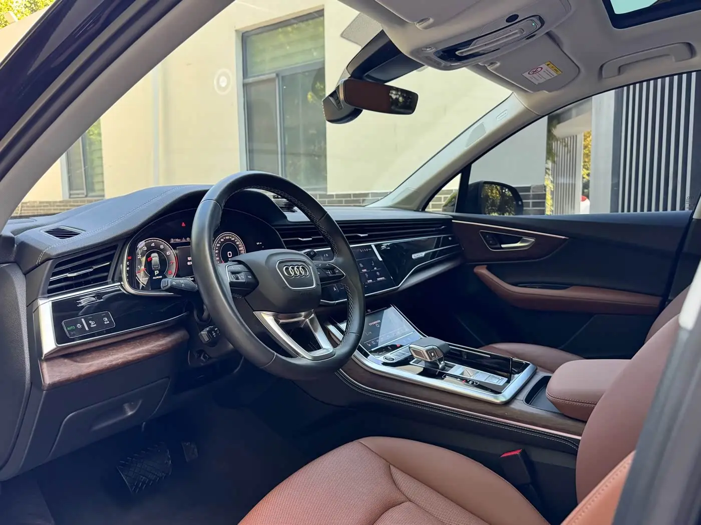 Audi Q7 2025 — Photo 4/9