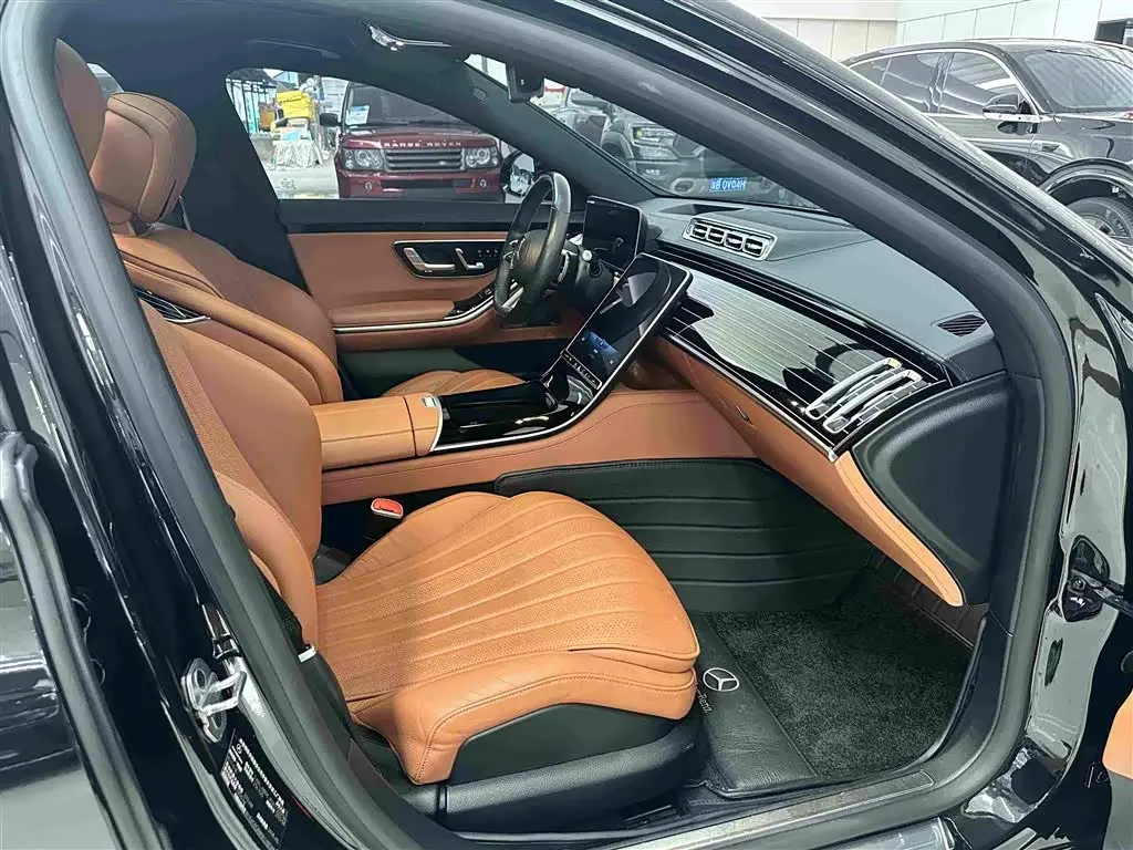 Mercedes-Benz S-Class 2022 — Photo 16/19