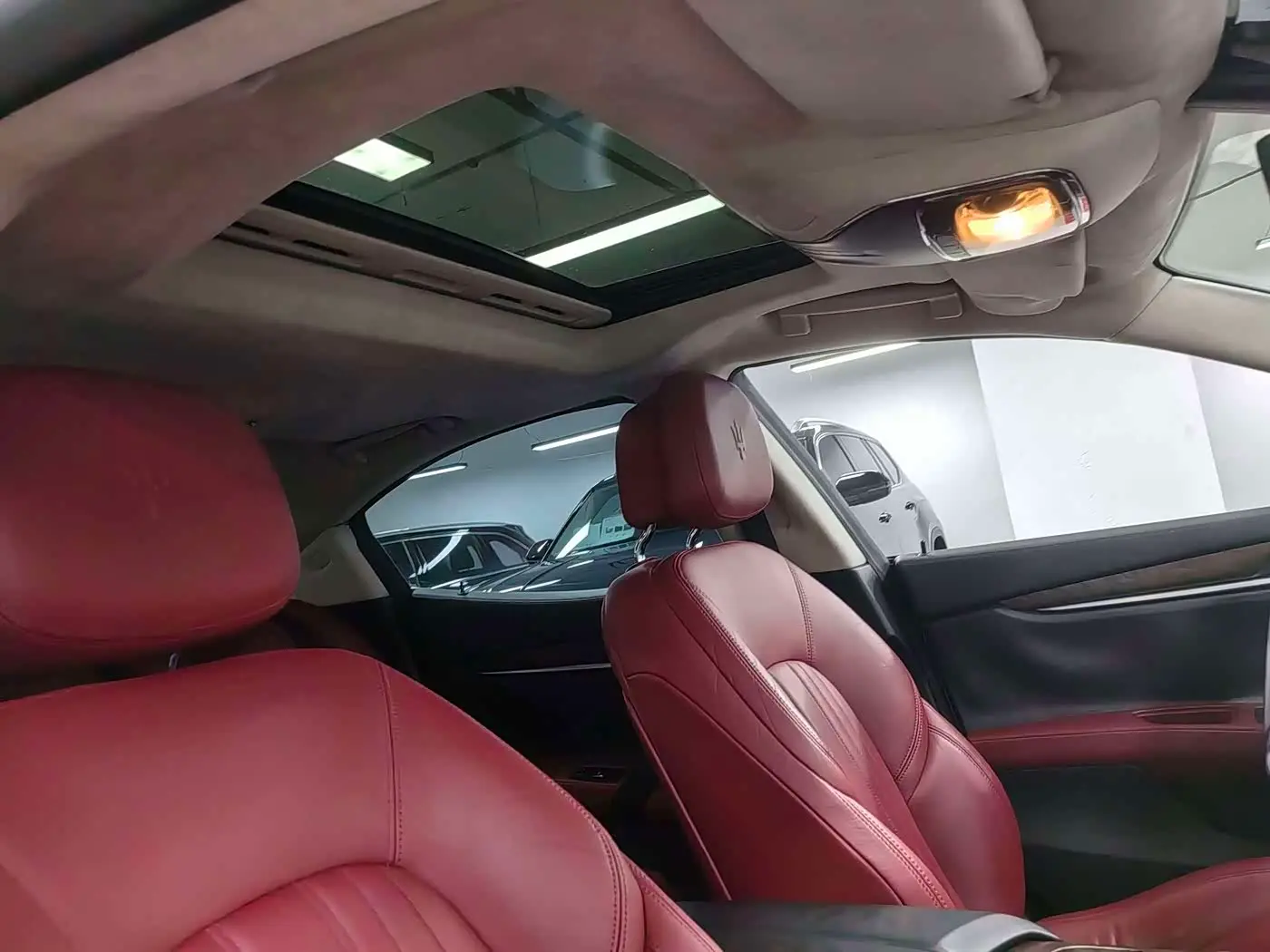 Maserati Ghibli 2015 — Фото 13/17