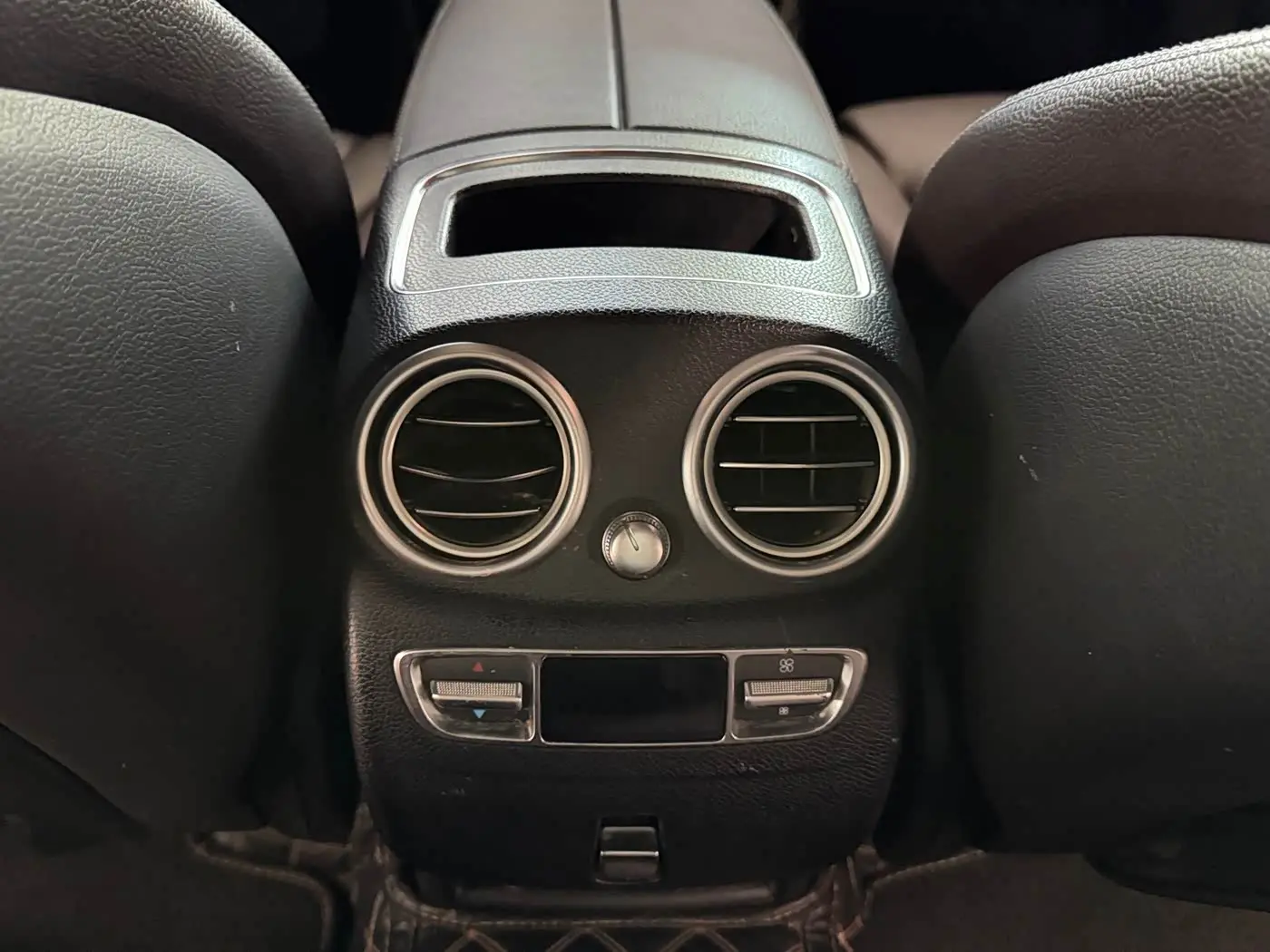 Mercedes-Benz GLC 2020 — Фото 14/18