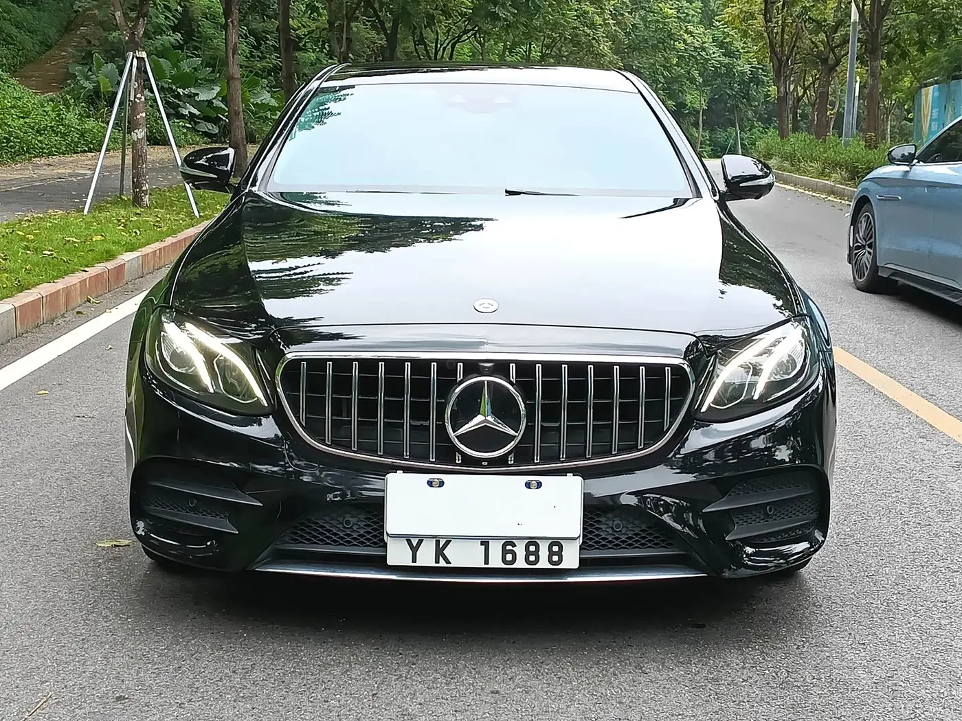 Mercedes-Benz E-Class 2020 — Фото 1/12