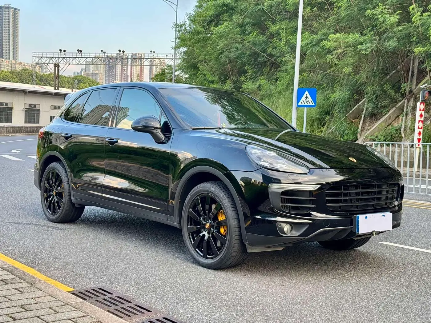 Porsche Cayenne 2015 — Photo 3/17
