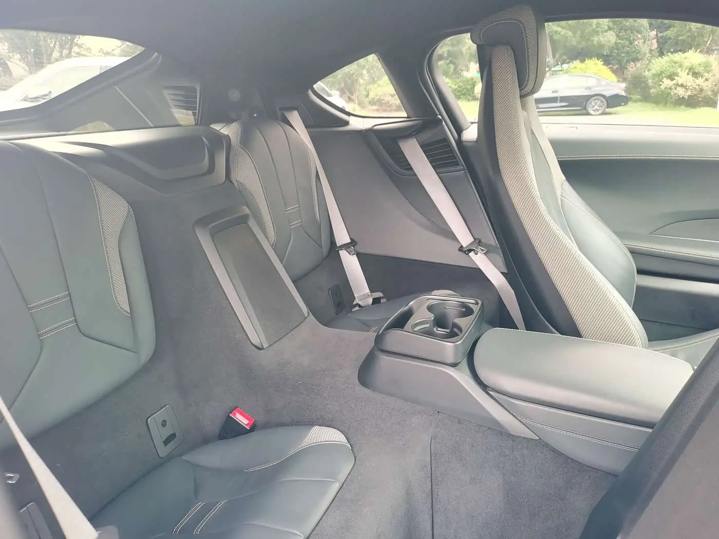 BMW i8 2018 — Photo 16/20