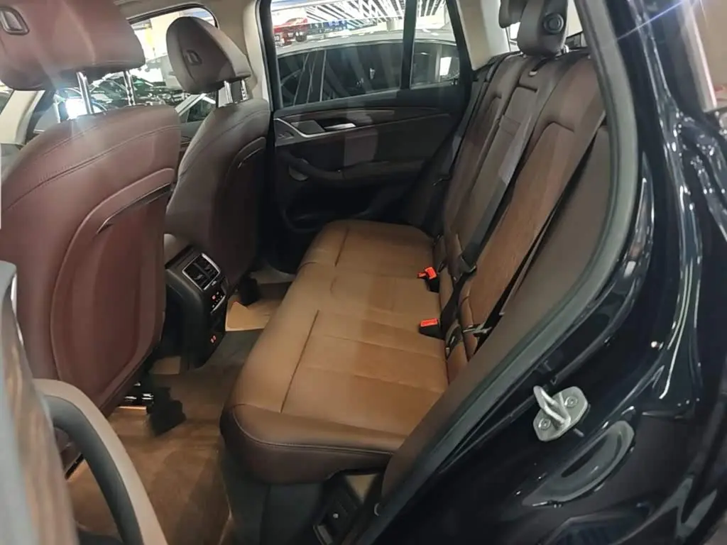 BMW X3 2022 — ფოტო 17/20