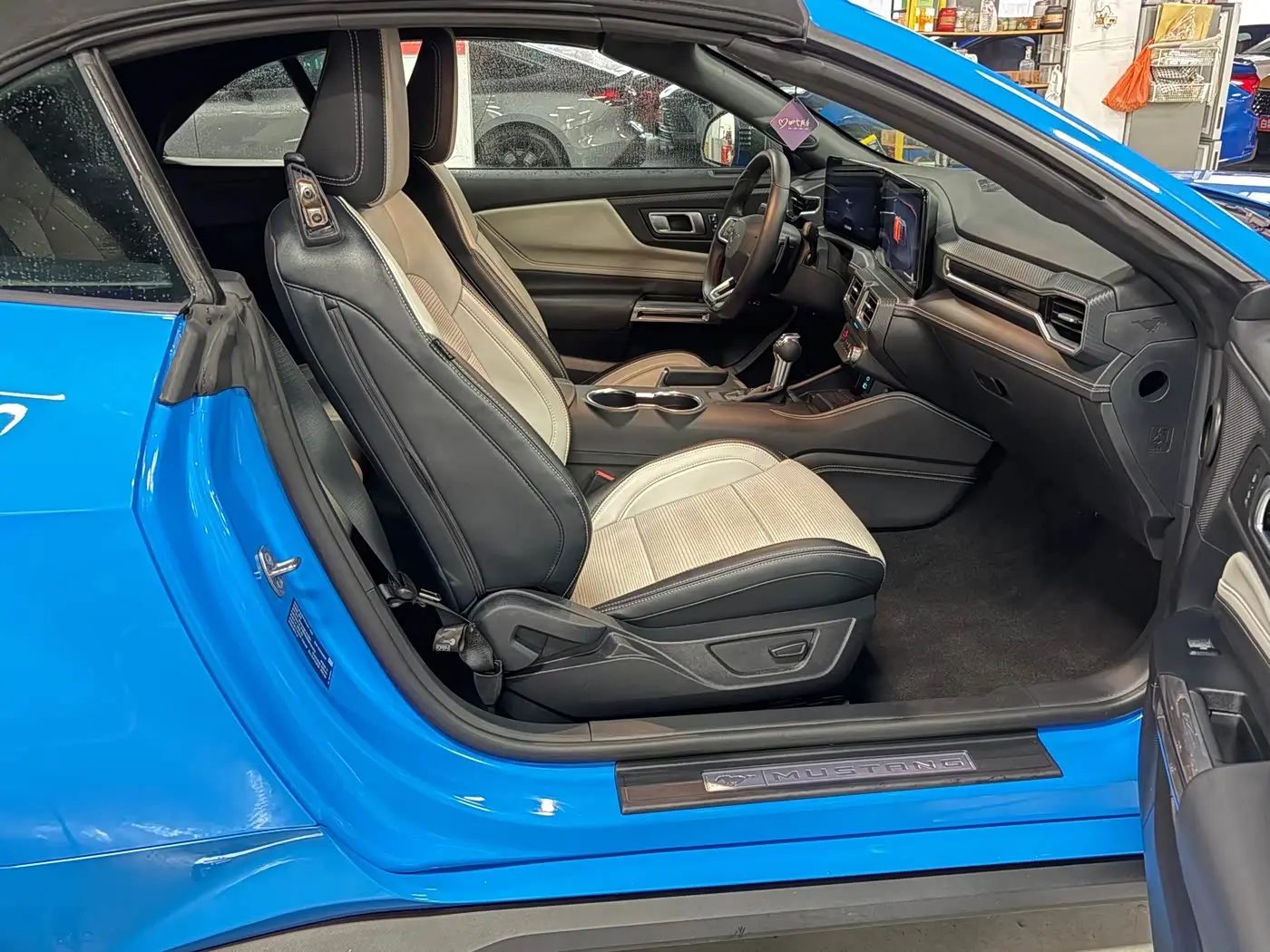 Ford Mustang 2024 — Photo 4/17