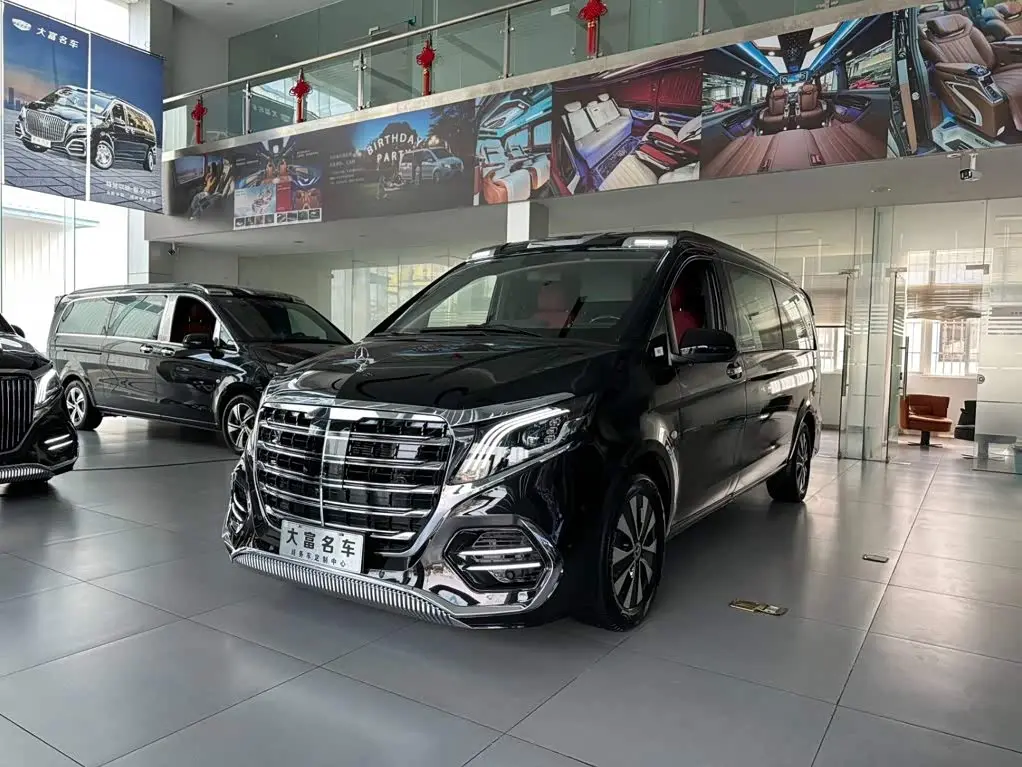 Mercedes-Benz Vito 2023 — Photo 1/20