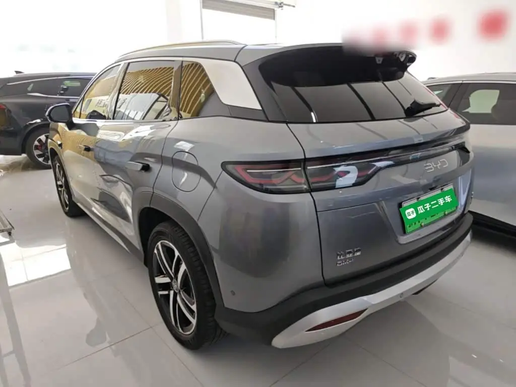 BYD Song L DM-i 2025 — Фото 5/20