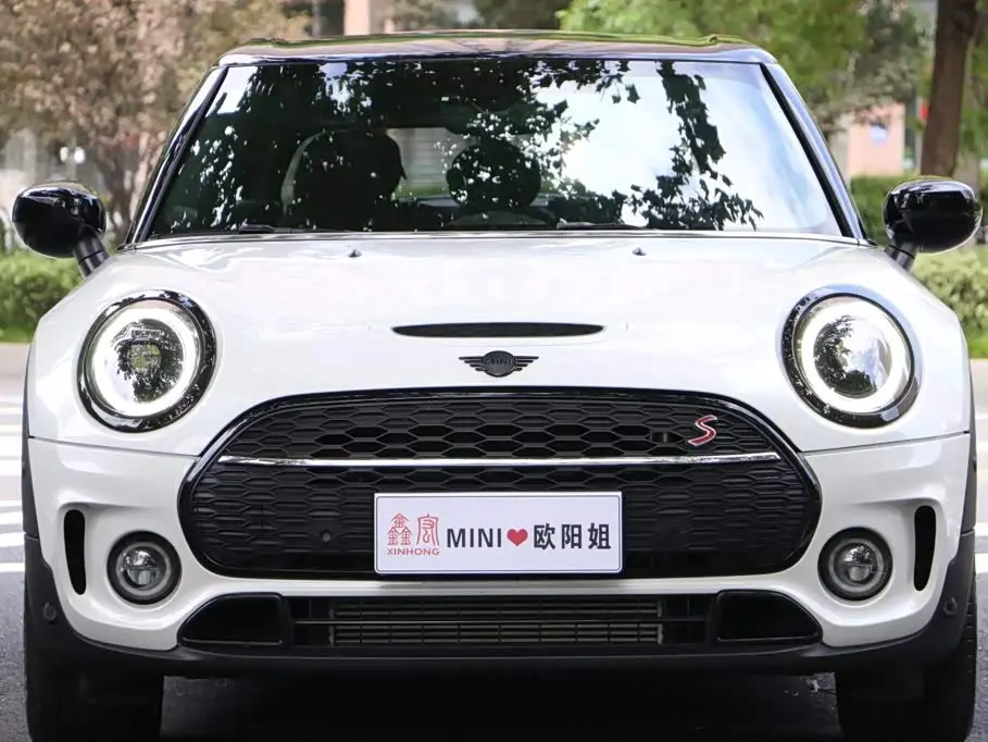 MINI CLUBMAN 2024 — Фото 2/20