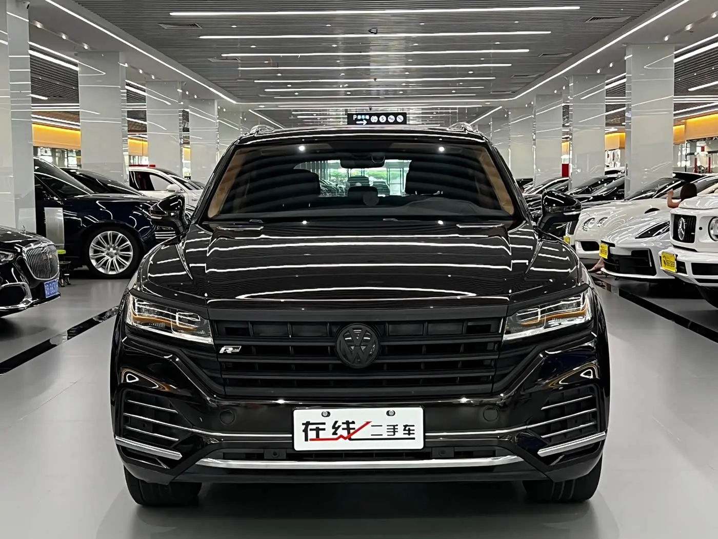 Volkswagen Touareg 2019 — Photo 2/17
