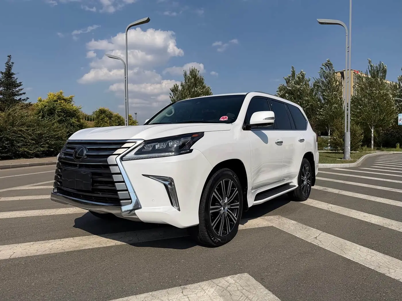 Lexus LX, 2019
