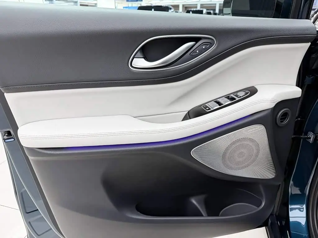 Voyah Auto Voyah Dreamer 2025 — Photo 6/17