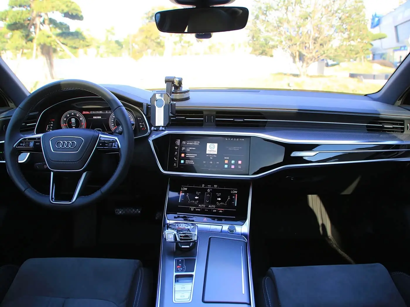 Audi A6L 2023 — Фото 4/20