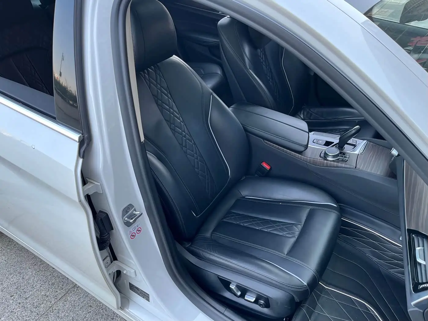 BMW 5 Series 2018 — Фото 18/18