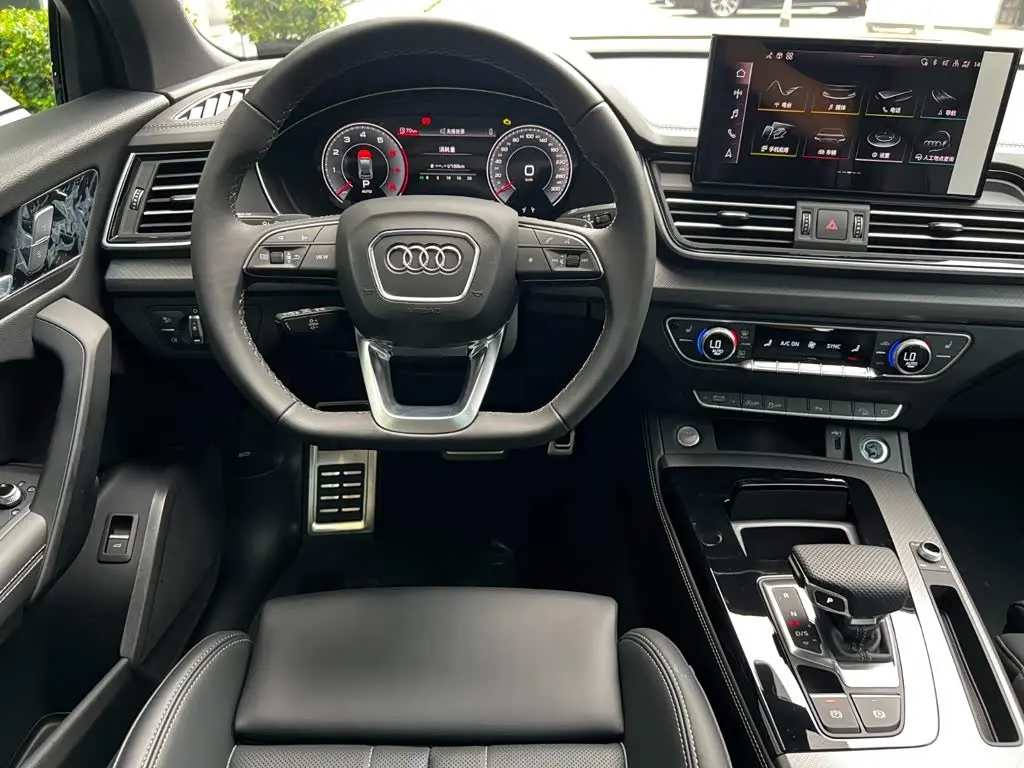 Audi Q5L 2025 — Фото 11/20