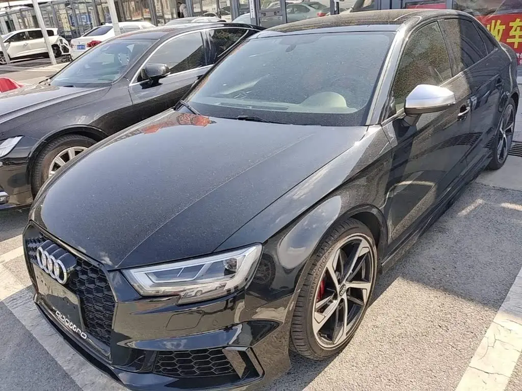 Audi S3 2019 — Photo 2/20