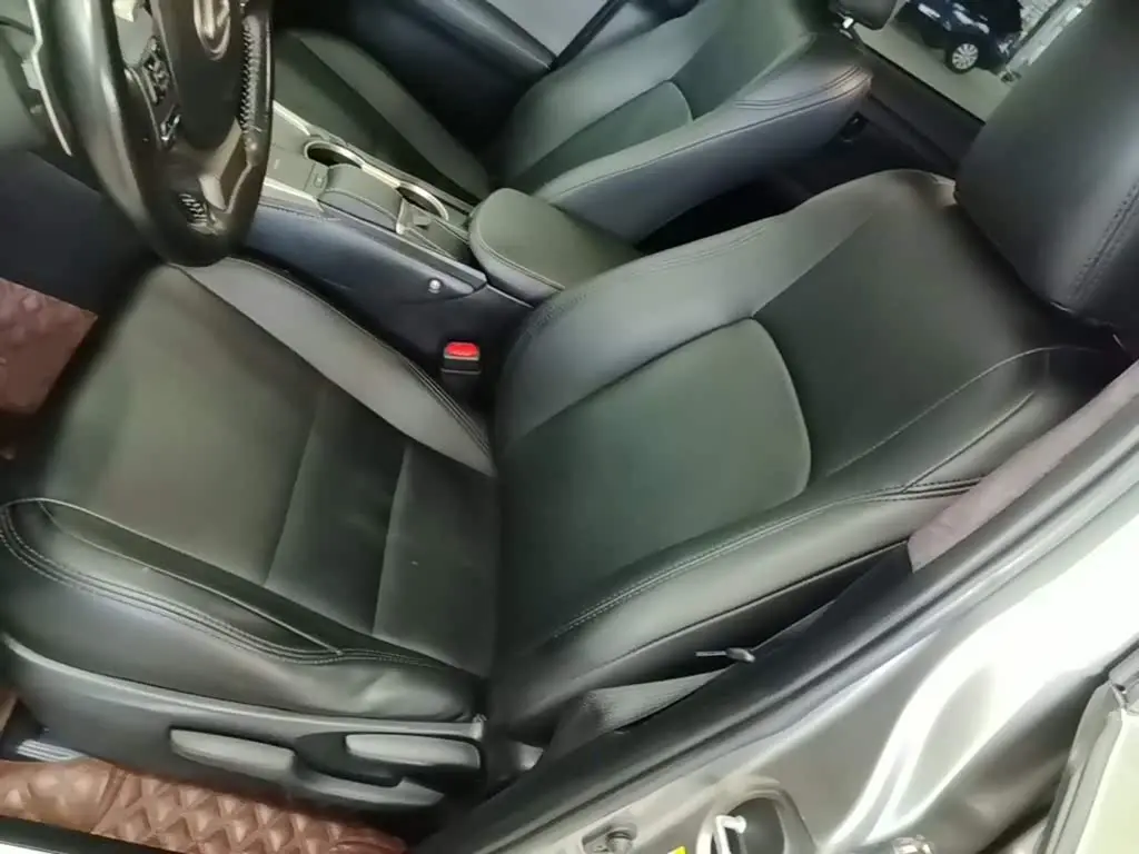 Lexus NX 2017 — Photo 15/20