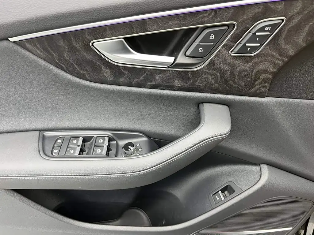 Audi Q8 2024 — Photo 17/20