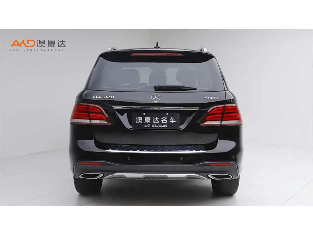 Mercedes-Benz GLE 2018 — Фото 4/10