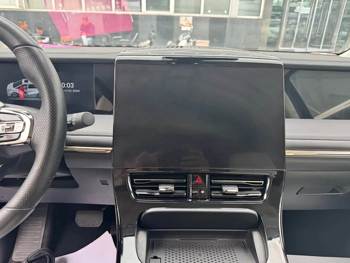 GAC Trumpchi Trumpchi E9 2023 — Photo 8/18