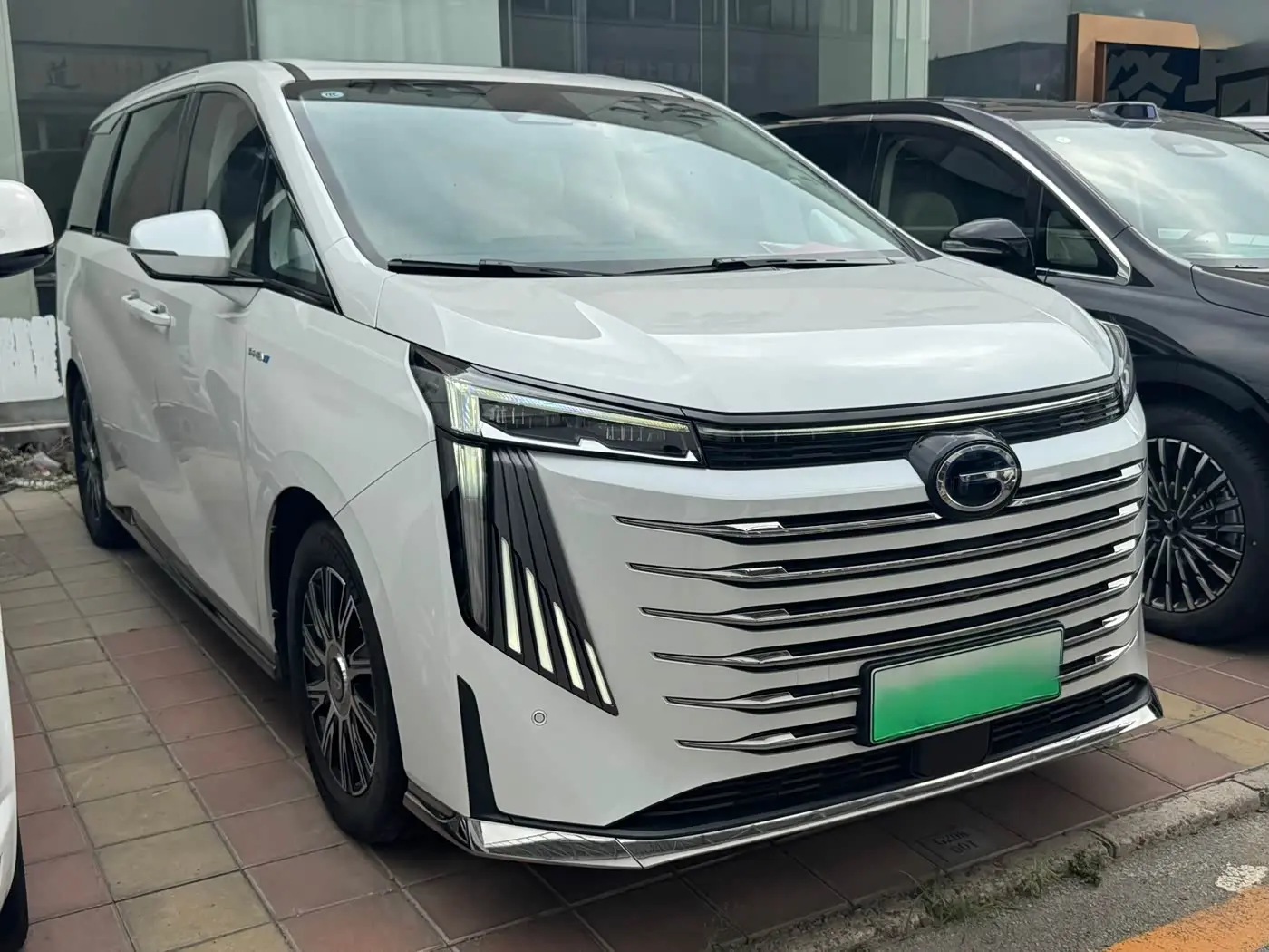 GAC Trumpchi Trumpchi E9 2023 — Photo 2/18