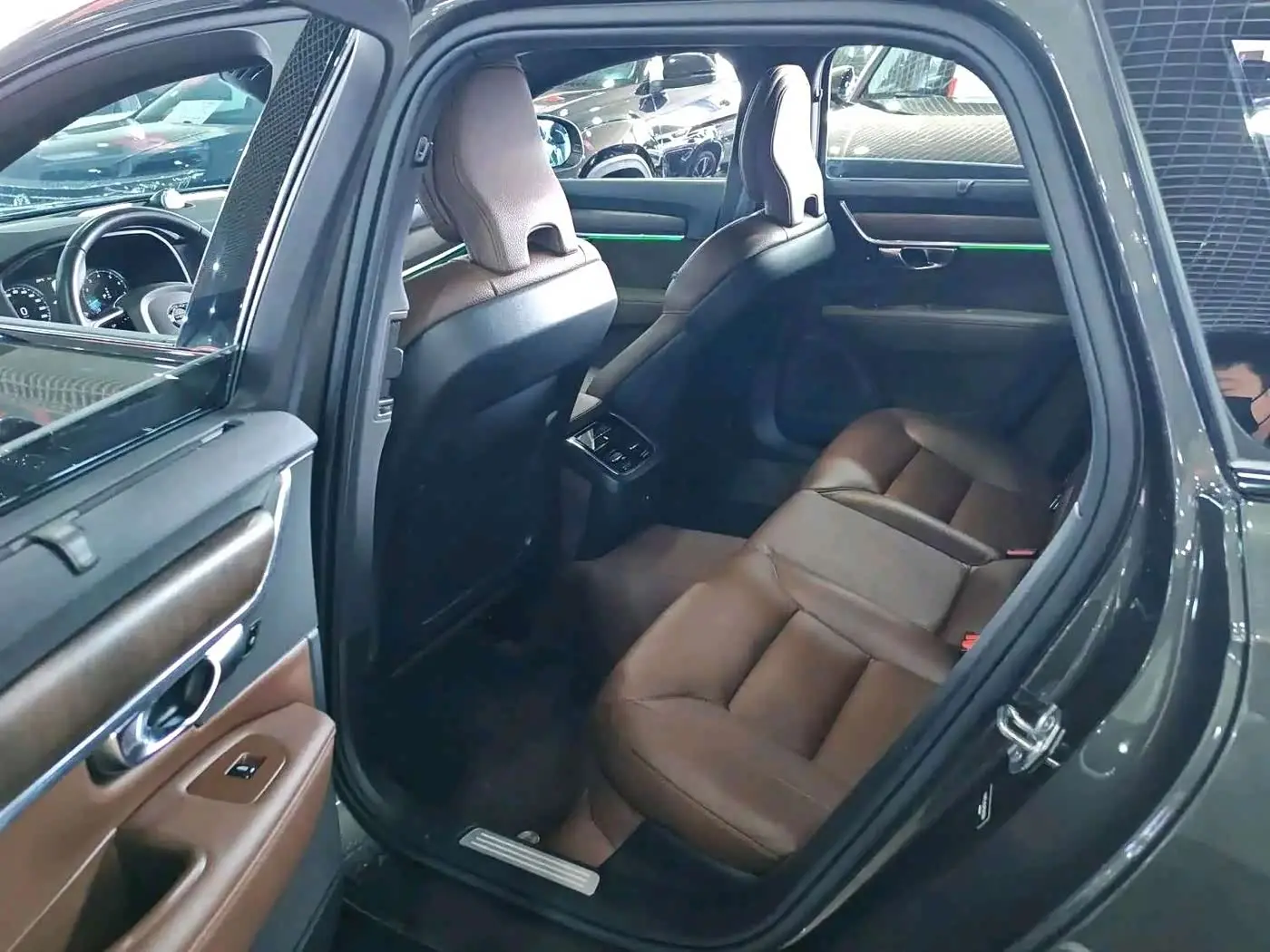 Volvo V90 2021 — Photo 9/9
