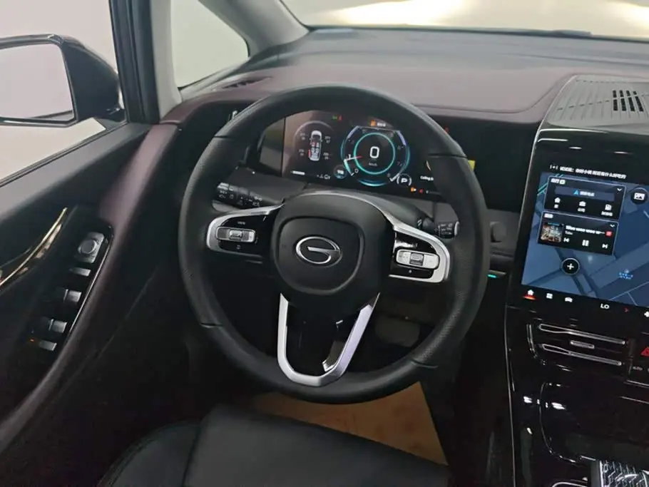 GAC Trumpchi Trumpchi M8 2024 — Фото 15/16