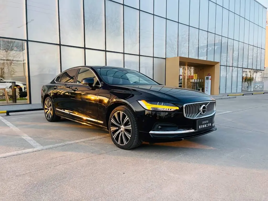 Volvo S90 2024 — Photo 6/15