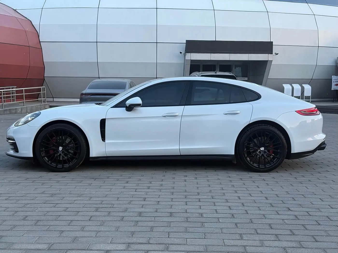 Porsche Panamera 2019 — Şəkil 7/19