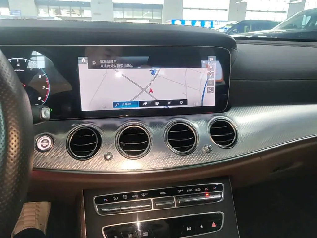 Mercedes-Benz E-Class 2023 — Şəkil 13/20
