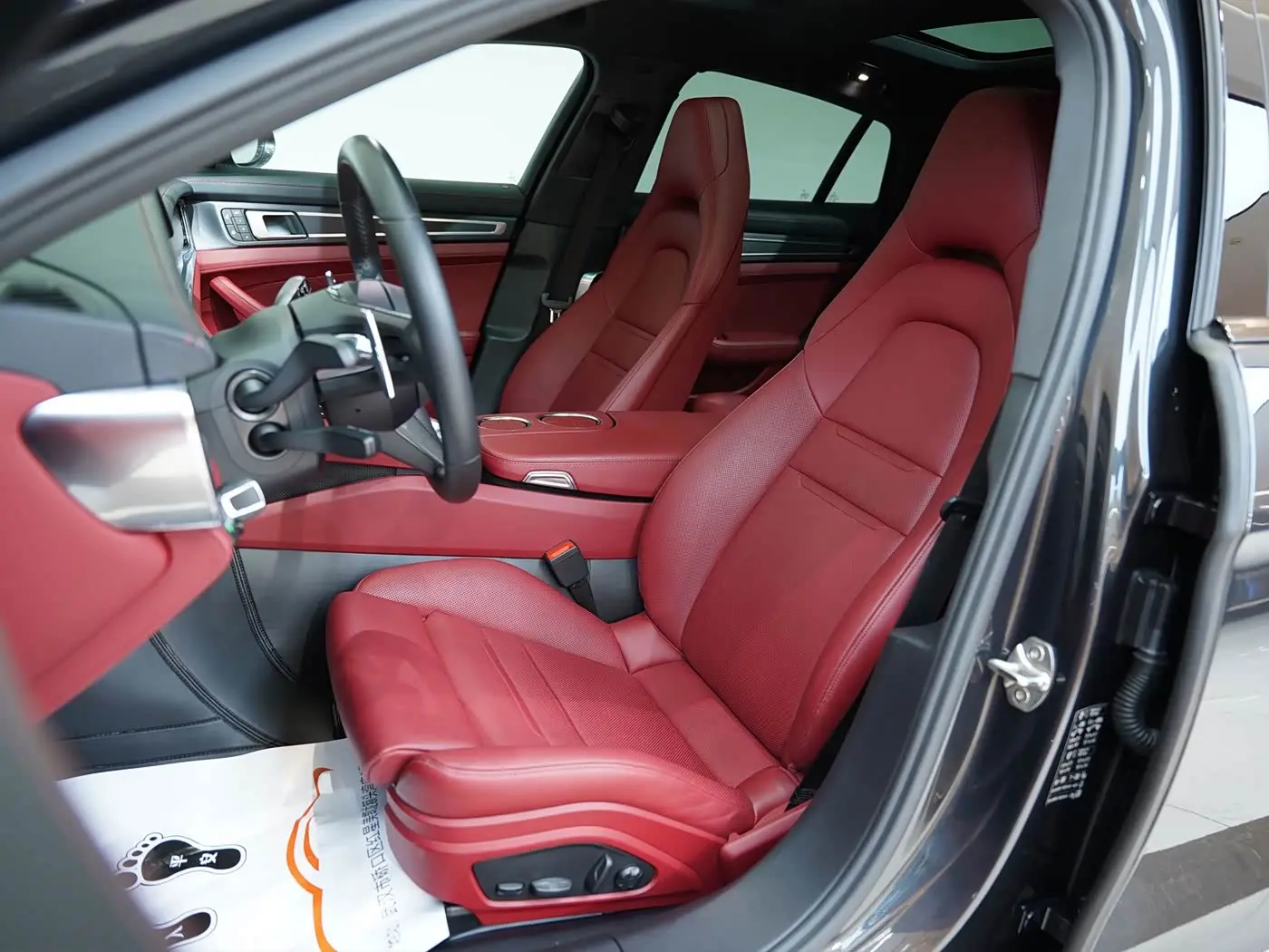 Porsche Panamera 2022 — Photo 20/20