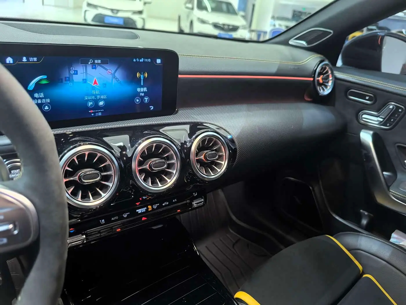 Mercedes-Benz CLA AMG 2023 — Şəkil 13/18
