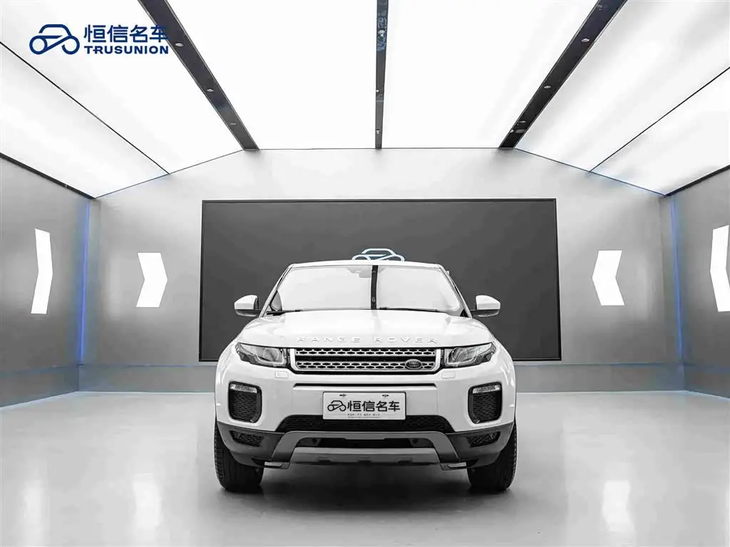 Land Rover Range Rover Evoque 2019 — Фото 2/20