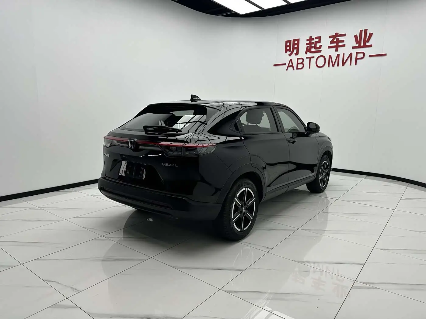 Honda Vezel 2023 — Фото 9/18