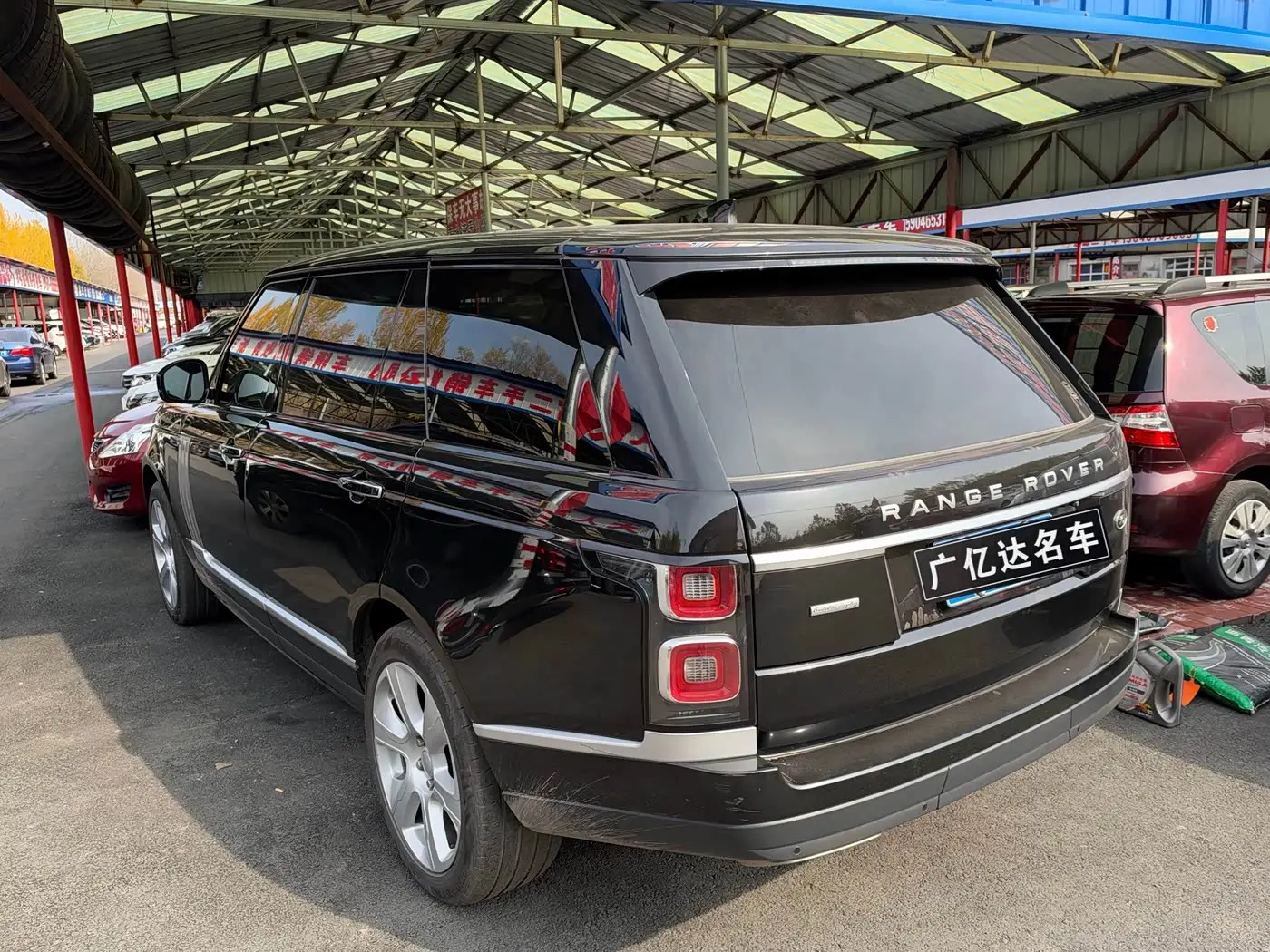 Land Rover Range Rover 2020 — Фото 11/13