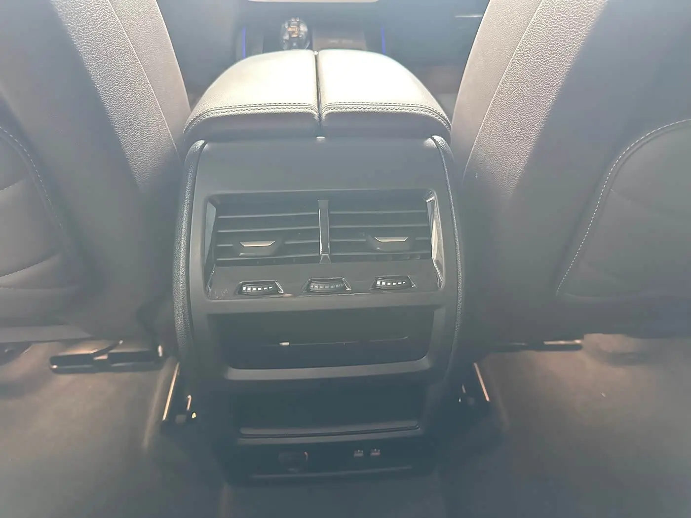 BMW X5 2023 — Photo 18/20