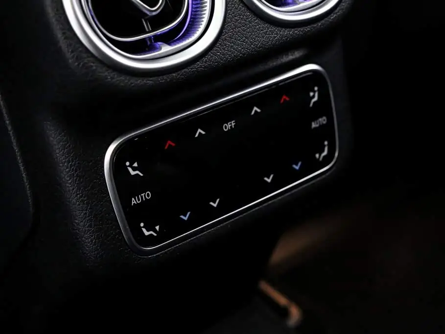 Mercedes-Benz GLC 2023 — Фото 16/19