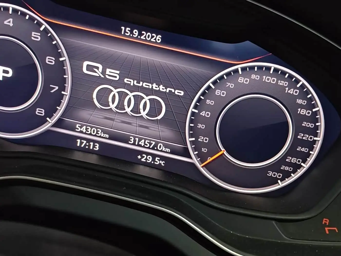 Audi Q5L 2019 — Photo 4/9