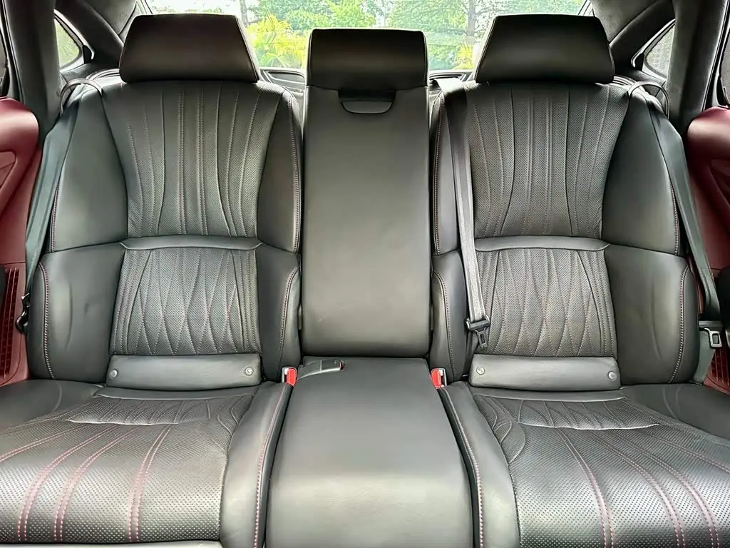 Lexus LS 2020 — Photo 13/19