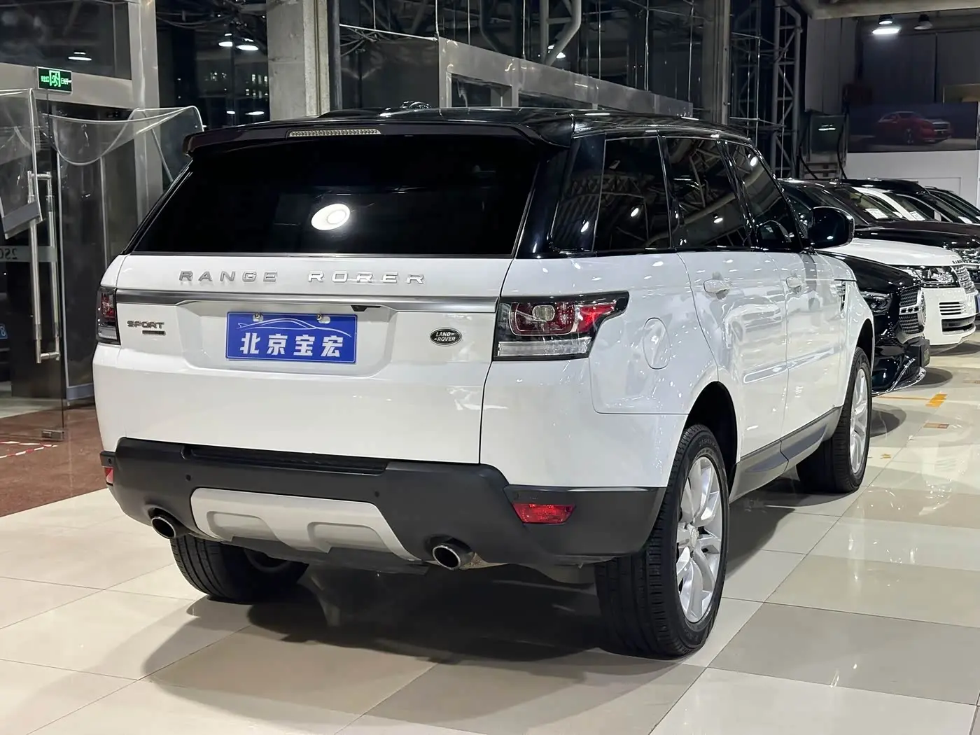 Land Rover Range Rover Sport 2014 — Фото 18/19
