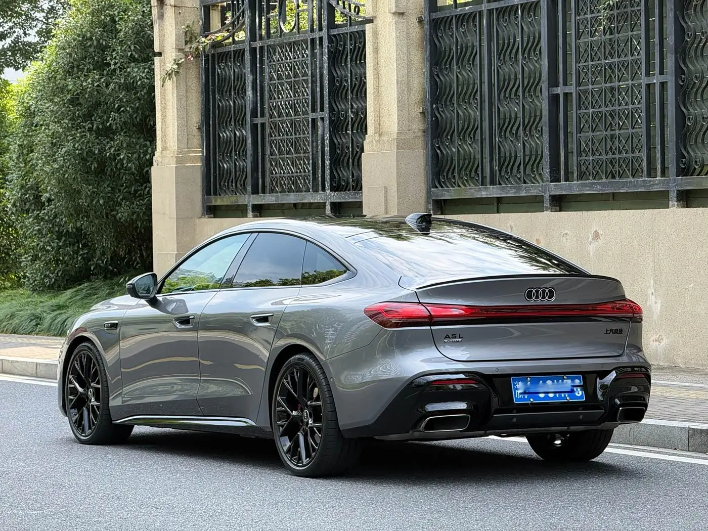 Audi A5L Sportback 2025 — Şəkil 13/18